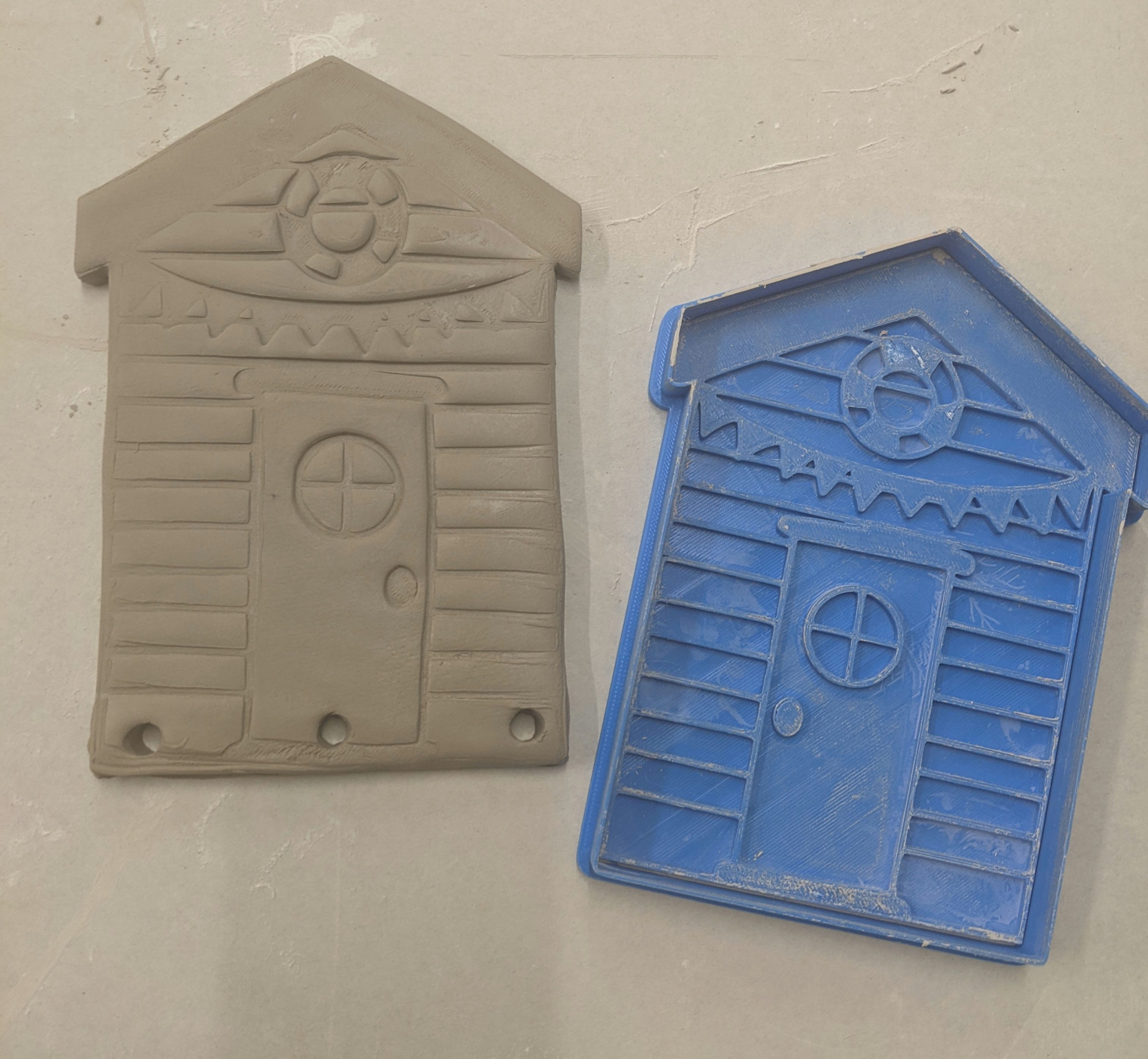 Beach hut plaque cutter and stamp