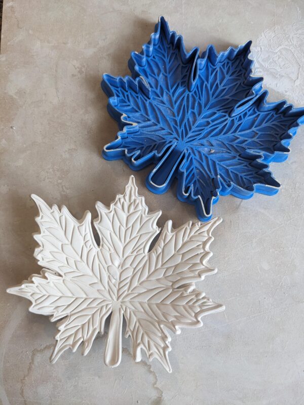 Maple Leaf Stamp And Cutter Set (Various Sizes Available)