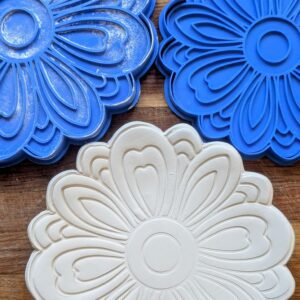 Swirly Flower Stamp And Cutter Set (Various Sizes Available)