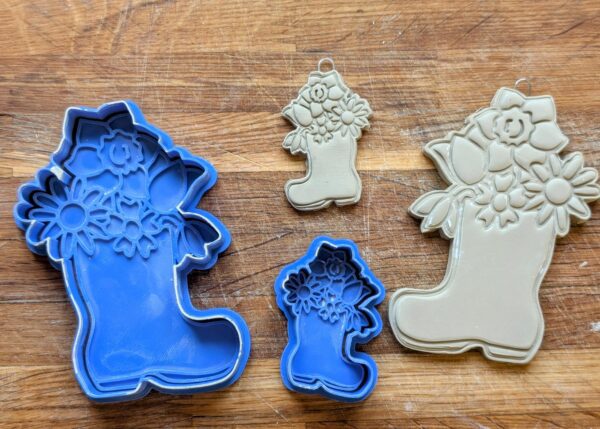 Welly Boot With Flowers Stamp And Cutter Set (Various Sizes Available)