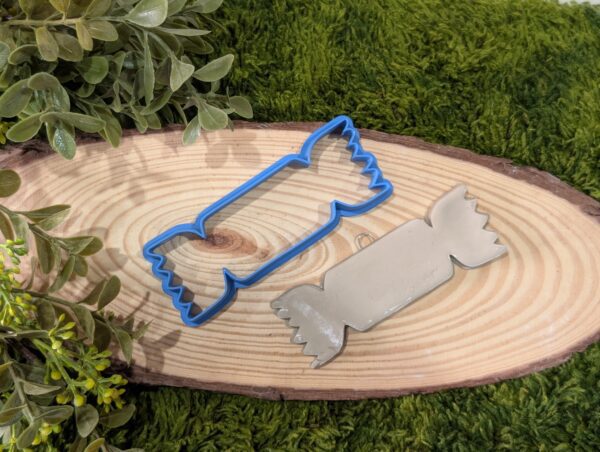 Christmas Cracker Cutter
