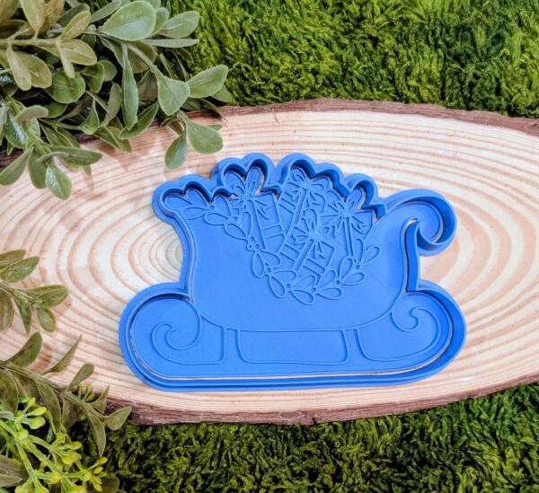 Sleigh and presents Stamp And Cutter Set