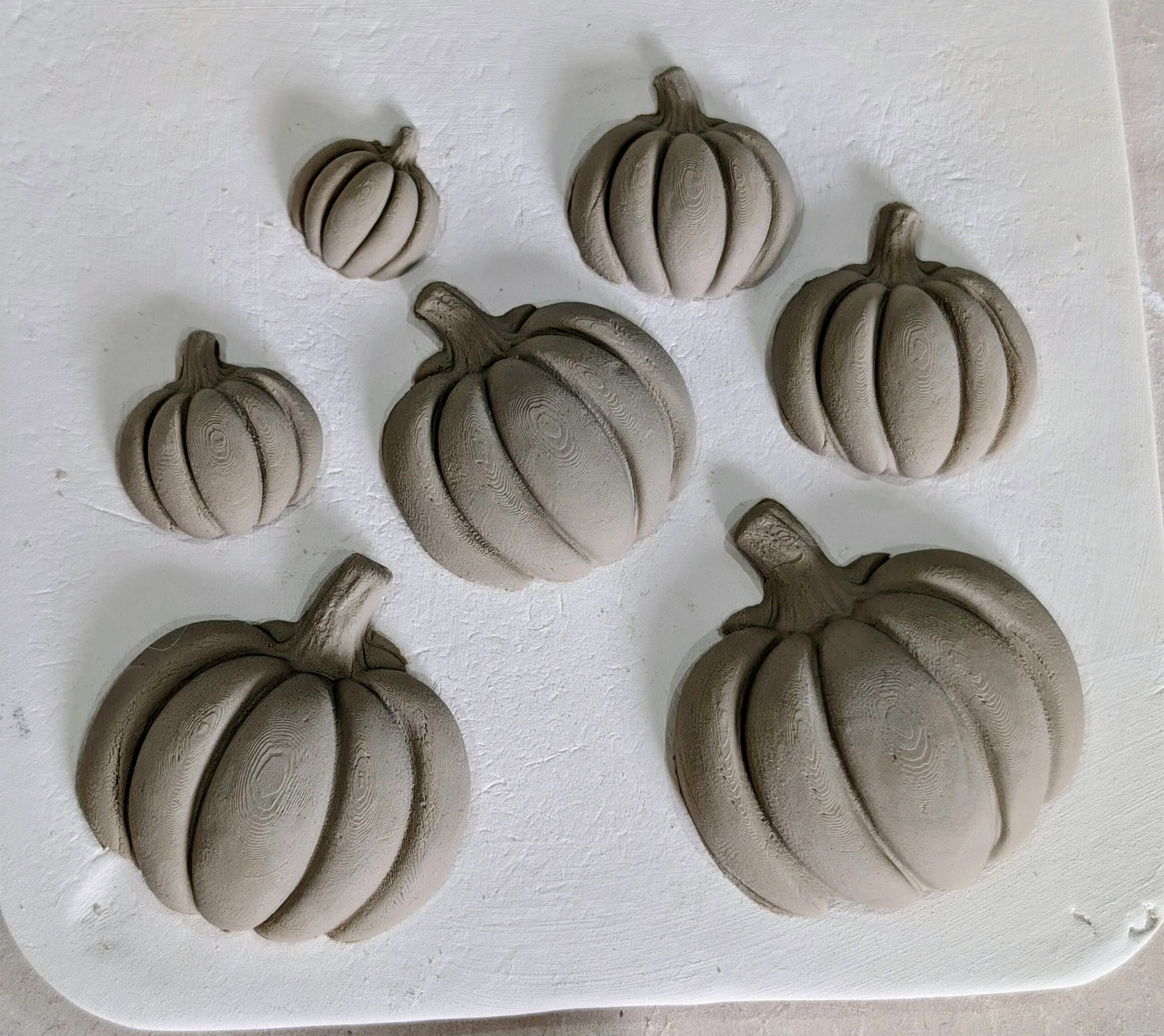 Pumpkins Silicone Mould (7 Sizes) - Image 2